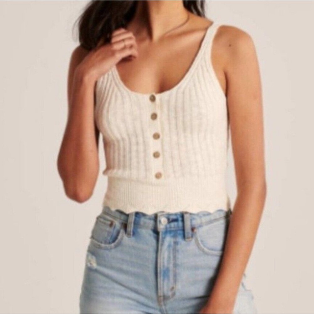 Abercrombie & Fitch cropped knit
